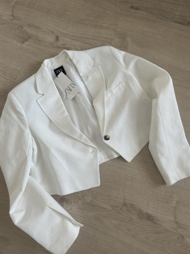 Zdjęcie oferty: Zara marynarka krótka nowa biała rozmiar S