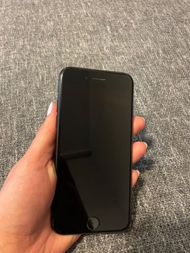 Zdjęcie oferty: iPhone 7 32GB czarny