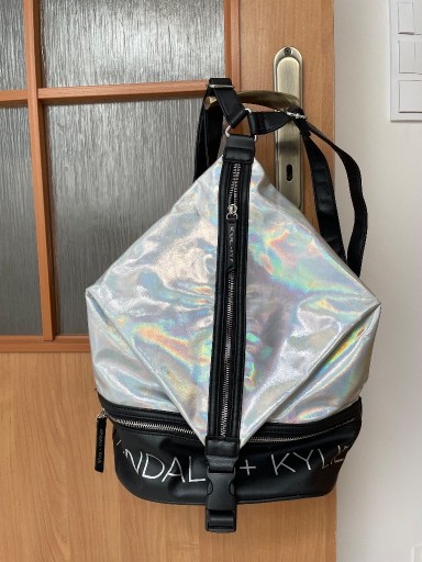 Zdjęcie oferty: Holograficzny plecak worek damski Kendall + Kylie