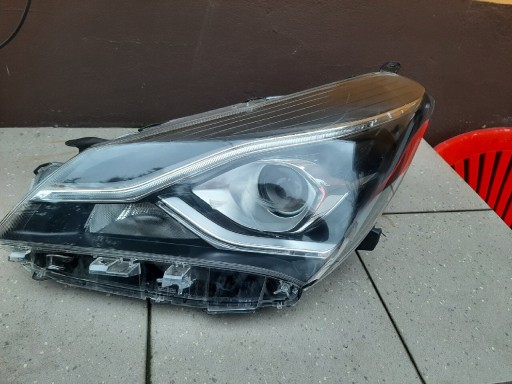 Zdjęcie oferty: Lampa lewa toyota yaris 3 III real foto do negocj.