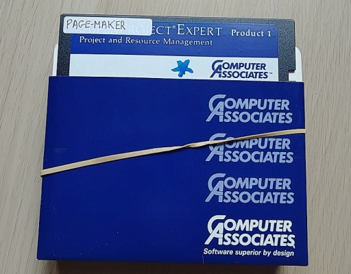 Zdjęcie oferty: Dyskietki 5,25" 11 sztuk (być może kopia programu PAGE-MAKER ) 