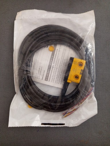 Zdjęcie oferty: Wyłącznik bezpieczeństwa STR1-SAXM03P8  SICK  1086629