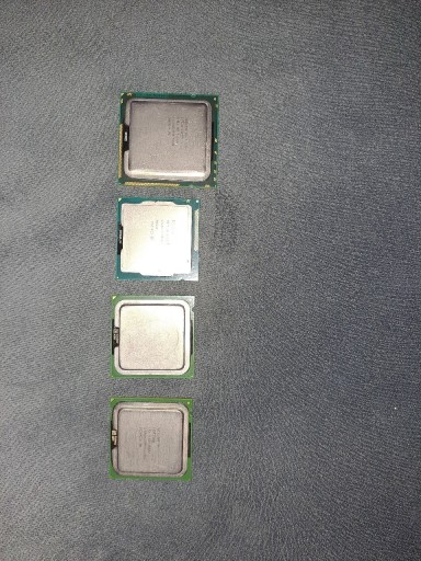 Zdjęcie oferty: procesory Intel 4 sztuki.i7,i3, P-2,66, P - 3,4 GH