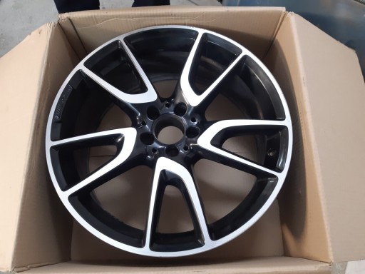 Zdjęcie oferty: Felga Mercedes E Klasa A213 4014000 AMG 8.0" x 20"