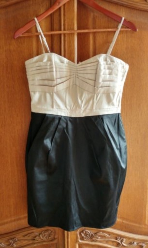 Zdjęcie oferty: Sukienka H&M czarno - kremowa rozmiar 38 M