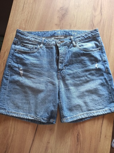 Zdjęcie oferty: Szorty damskie jeansy C&A r.38