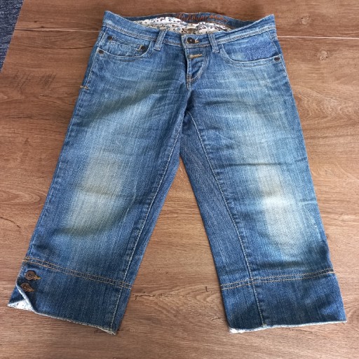 Zdjęcie oferty: Spodenki Jeans Fishbone rozmiar 27