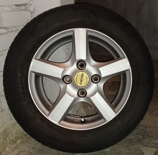 Zdjęcie oferty: Komplet felg aluminiowych Enzo z oponami 185/65R14