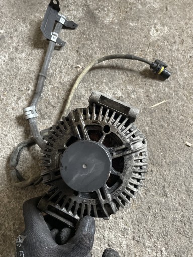 Zdjęcie oferty: Alternator Mercedes w211 v6 3.0 A6421540402