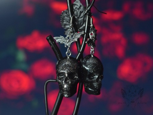 Zdjęcie oferty: Kolczyki czaszki z żywicy nietoperz czaszka gothic