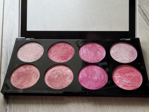 Zdjęcie oferty: MAKEUP REVOLUTION LONDON BLUSH PALETTE 