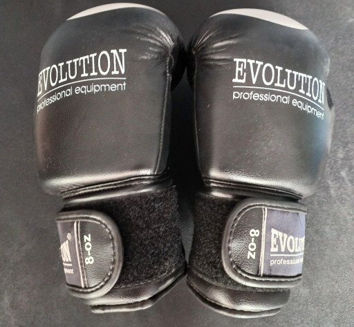 Zdjęcie oferty: Rękawice bokserskie Evolution 