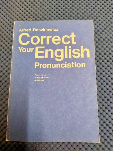 Zdjęcie oferty: Książka Correct your English Pronunciation
