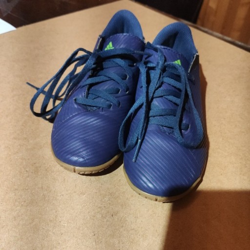 Zdjęcie oferty: Buty halowe adidas