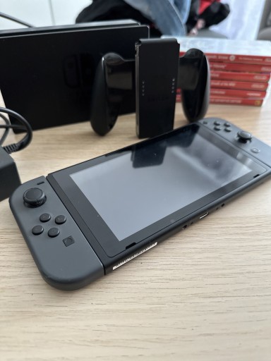 Zdjęcie oferty: Konsola Nintendo Switch 2022