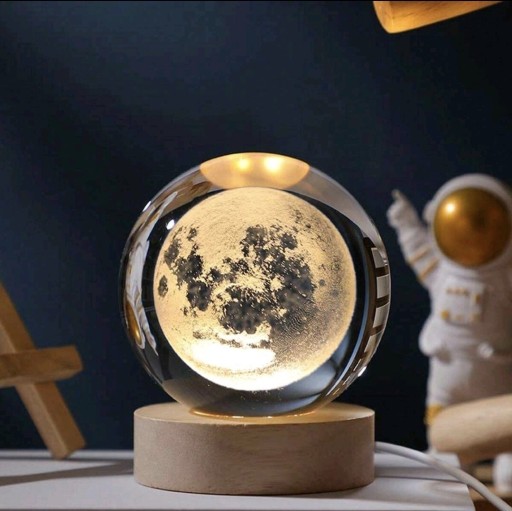 Zdjęcie oferty: Kryształowa Kula Nocna z Grawerowanym 3D Księżycem
