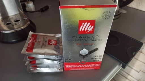 Zdjęcie oferty: Kawa illy E.S.E. CLASSICO