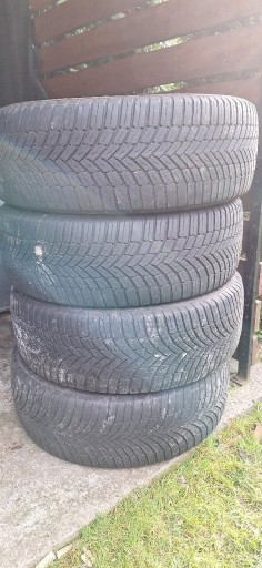 Zdjęcie oferty: Opony zimowe 225/55 R19 Bridgestone