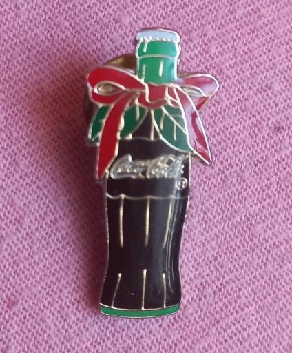 Zdjęcie oferty: Pins  kolekcjonerski Coca-Cola 