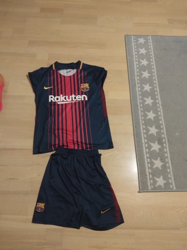 Zdjęcie oferty: Komplet piłkarski Fc Barcelony