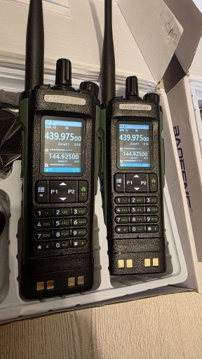 Zdjęcie oferty: 2 x BAOFENG UV-32 GPS Walkie Talkie 10W
