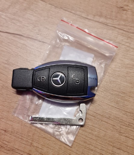 Zdjęcie oferty: Kluczyk Mercedes nowy 433mhz do zakodowania