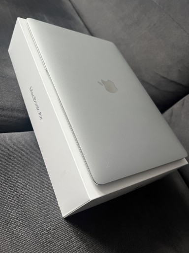 Zdjęcie oferty: Laptop MacBook Air 13” Apple