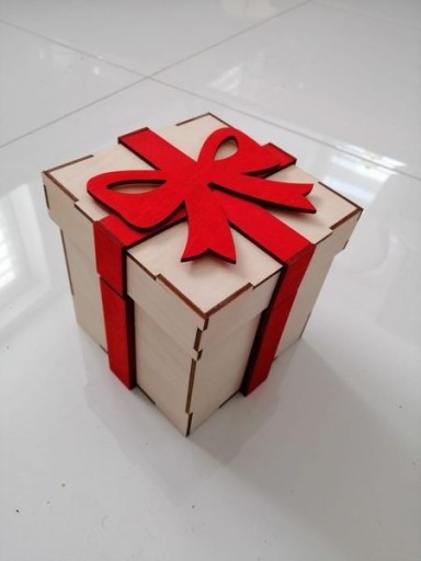 Zdjęcie oferty: pudełko box prezent urodziny kokardka grawer