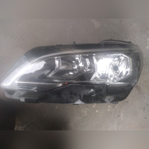 Zdjęcie oferty: PEUGEOT 3008 5008 II LAMPA PRZEDNIA LEWA I PRAWA