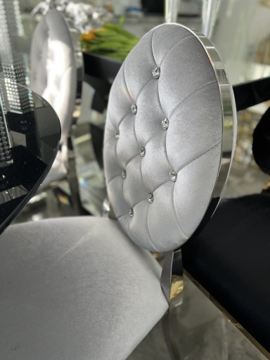 Zdjęcie oferty: Srebrne krzesło welurowe ze stali Glamour pikowane