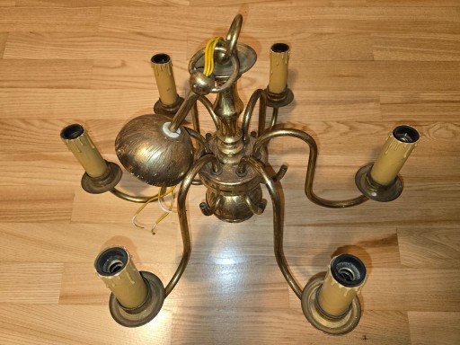 Zdjęcie oferty: żyrandol 6 ramion - mosiądz.