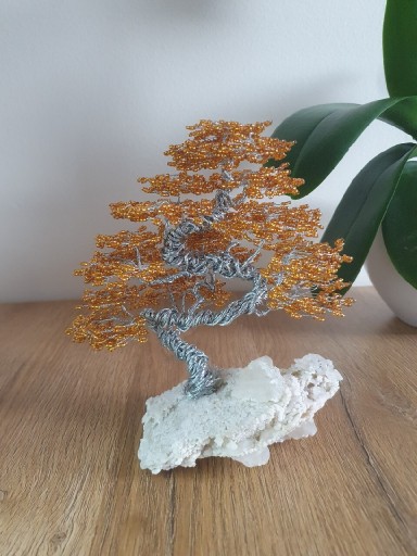 Zdjęcie oferty: PREZENT DRZEWKO BONSAI SZTUCZNE NA MINERALE