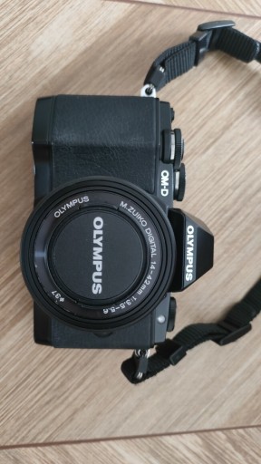 Zdjęcie oferty: OLYMPUS OM-D E-M10 + M.Zuiko Digital 14-42 mm f/3.5-5.6