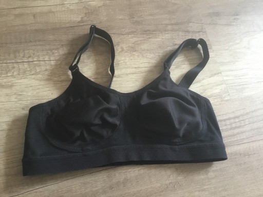 Zdjęcie oferty: Czarny sportowy stanik top Crane 34 B