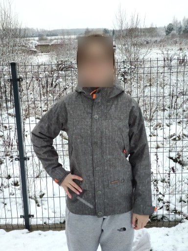 Zdjęcie oferty: Kurtka Quechua z podpinką i kapturem na 153-162 cm