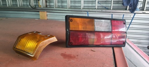 Zdjęcie oferty: Tylna lampa lewa vw t3