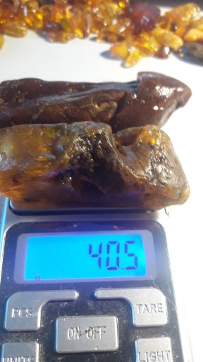 Zdjęcie oferty: Bursztyn Amber a może Jantar 40,5 gr.2 szt.