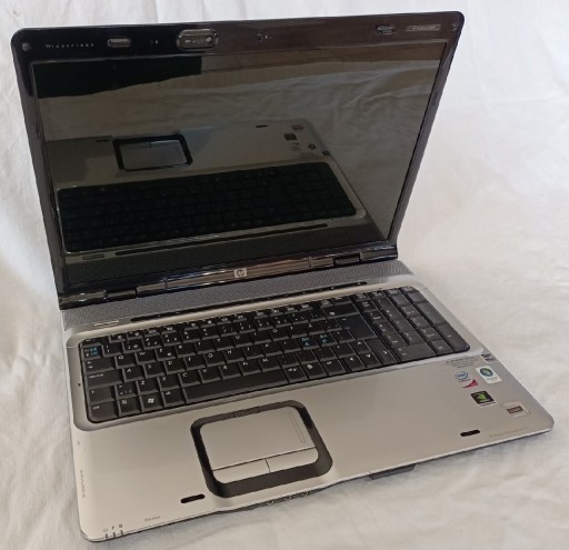 Zdjęcie oferty: HP DV9700 17cali C2D T8100 4GB 540GB SSD WIN10