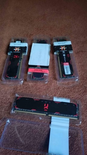 Zdjęcie oferty: GOODRAM IRDM 4x8GB 2400MHz DDR4 IR-2400D464L15S