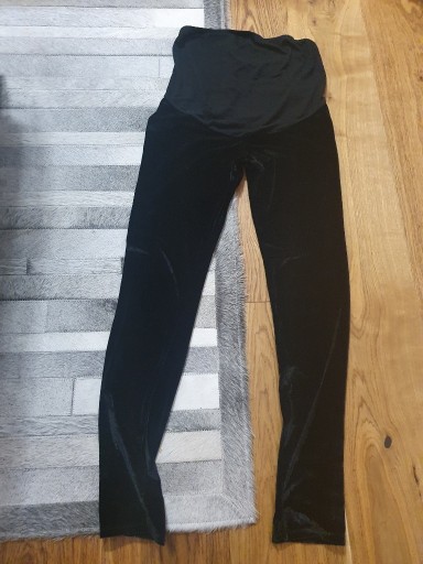 Zdjęcie oferty: Welurowe legginsy ciążowe bohoo 36 s elastyczne