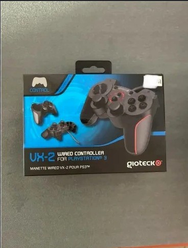 Zdjęcie oferty: GIOTECK VX-2 KONTROLER PRZEWODOWY PS4/PC (NOWY)