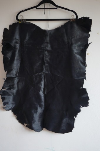 Zdjęcie oferty: Czarna skóra naturalna cielęca bydlęca z włosem