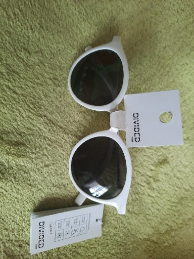 Zdjęcie oferty: Okulary przeciwsloneczne biale H&M 