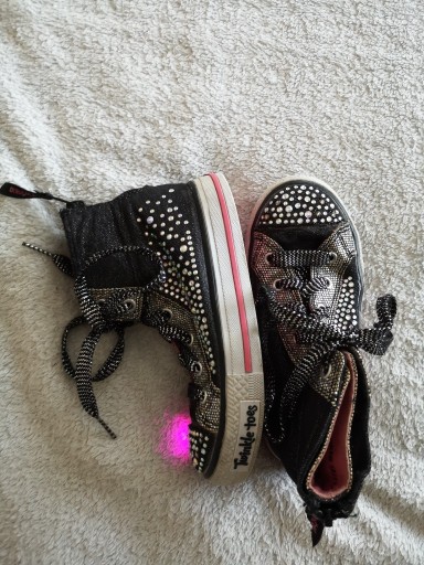 Zdjęcie oferty: Świecące buty trampki Skechers Twinkle Toes 28