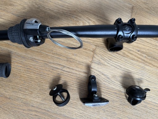 Zdjęcie oferty: Zestaw dla dziecka Specialized kierownica, mostek, manetka