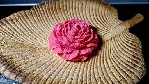 Zdjęcie oferty: Świeca sojowa róża zapach kaszmiru