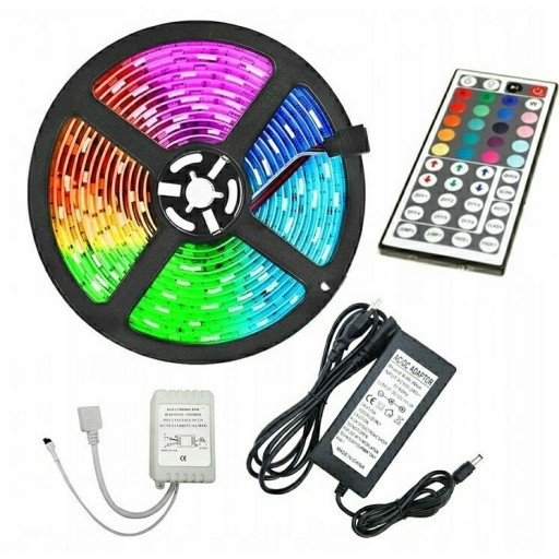 Zdjęcie oferty: Taśma LED RGB 5050 z zasilaczem i pilotem 5 metrów