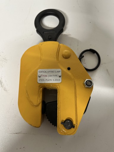 Zdjęcie oferty: Łapa uchwyt pionowy do przenoszenia Stali Nowy  1 ton 20mm 
