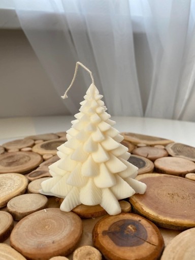 Zdjęcie oferty: Świeca sojowa - choinka 