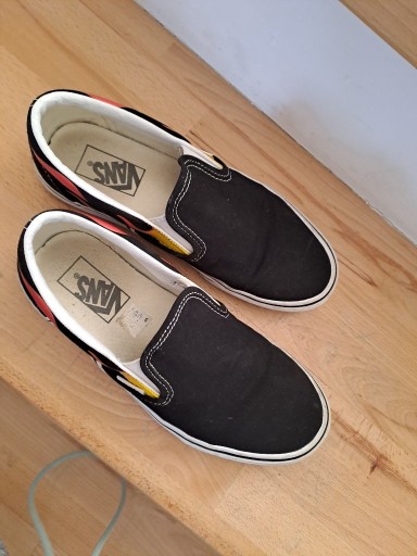 Zdjęcie oferty: Wsuwane buty vans  rozmiar 38